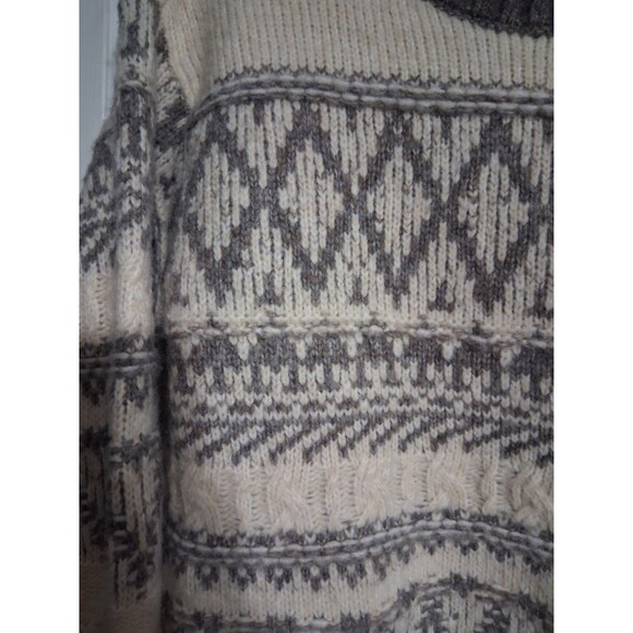 NWT Women's a.n.a. Cream & Gray Sweater Size M - Picture 4 of 8